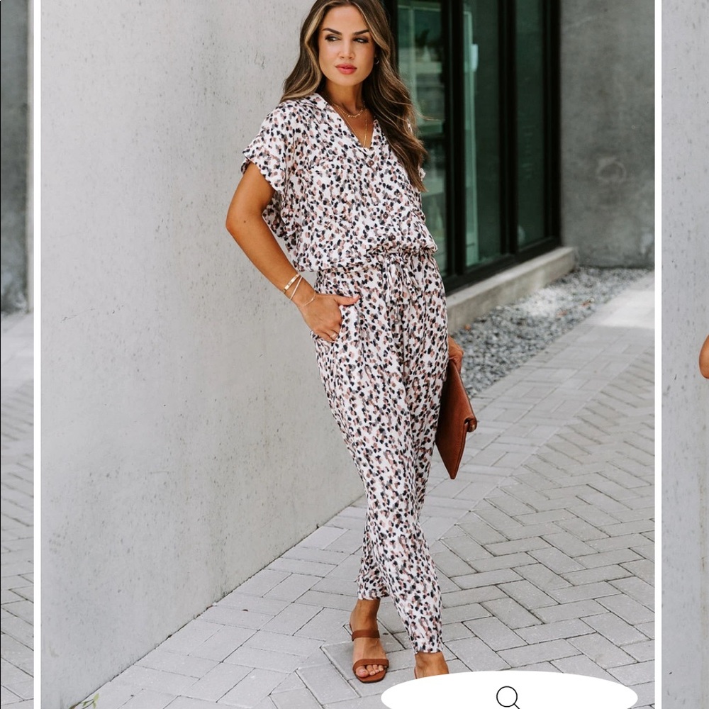 Super cute Vici Jumpsuit